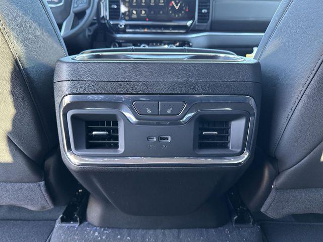 2026 GMC Sierra 2500HD Crew Cab, Standard Bed, SLT, 4WD