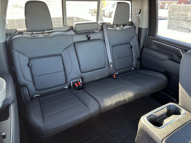 2026 GMC Sierra 2500HD Crew Cab, Standard Bed, SLT, 4WD