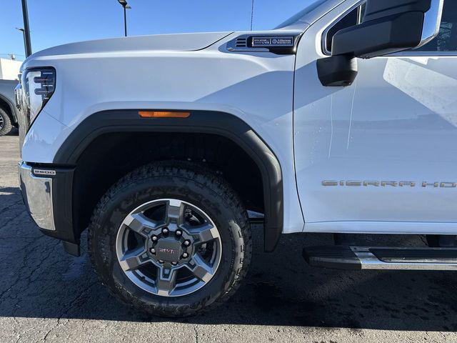 2026 GMC Sierra 2500HD Crew Cab, Standard Bed, SLT, 4WD