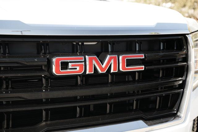 2022 GMC Yukon XL 4WD SLE