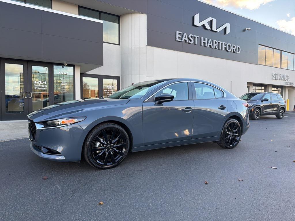 2025 Mazda Mazda3 Carbon Edition's photo