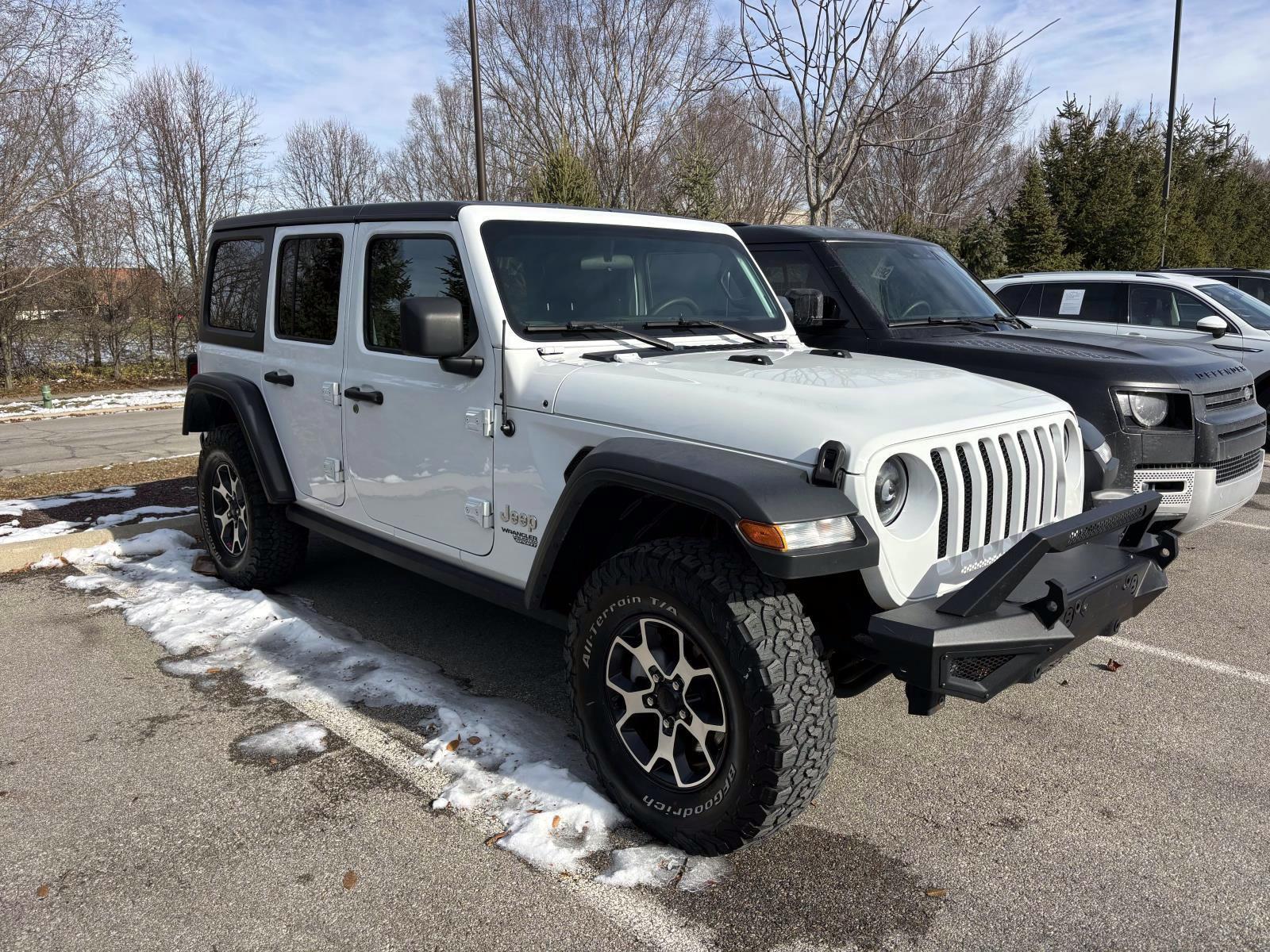 Bright White Clearcoat 2020 Jeep Wrangler Unlimited Sport 4WD SUV / Crossover Four-Wheel Drive 6-Speed Manual