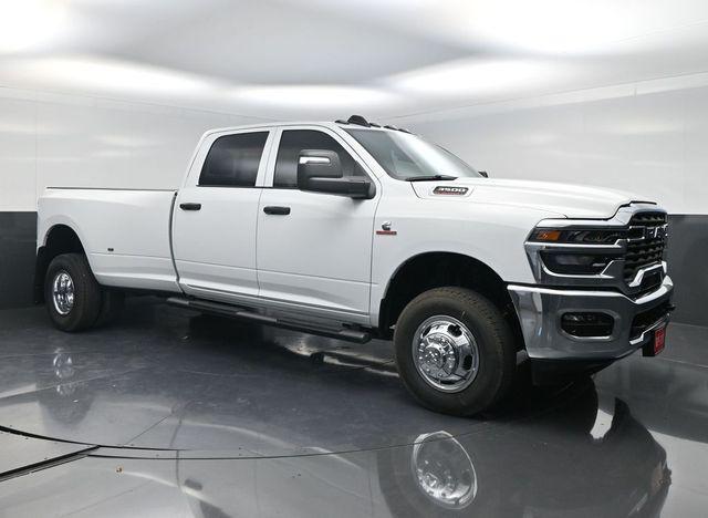 2026 Ram 3500 Tradesman Crew Cab 4x4 8' Box