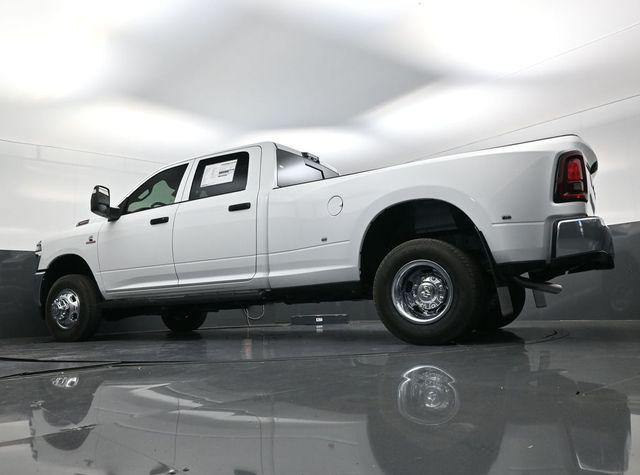 2026 Ram 3500 Tradesman Crew Cab 4x4 8' Box