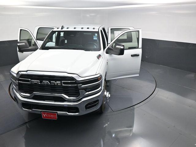 2026 Ram 3500 Tradesman Crew Cab 4x4 8' Box