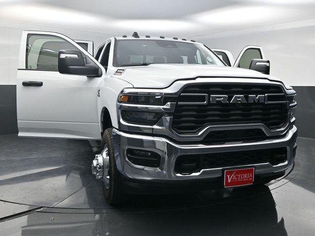 2026 Ram 3500 Tradesman Crew Cab 4x4 8' Box