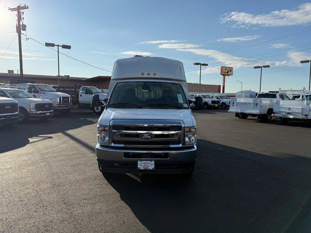 2026 Ford E-350 Cutaway 2026 FORD E-350 CUTAWAY CHASSIS 2DR 138 WB HD