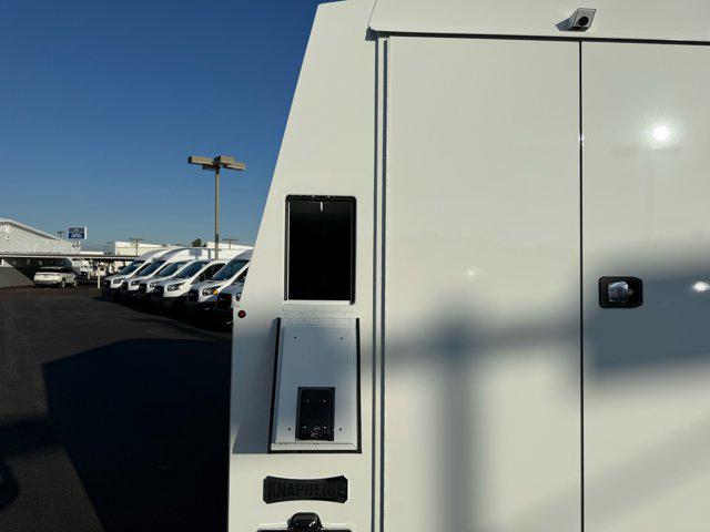 2026 Ford E-350 Cutaway 2026 FORD E-350 CUTAWAY CHASSIS 2DR 138 WB HD