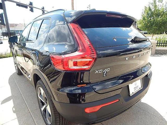 2026 Volvo XC40 B5 Plus