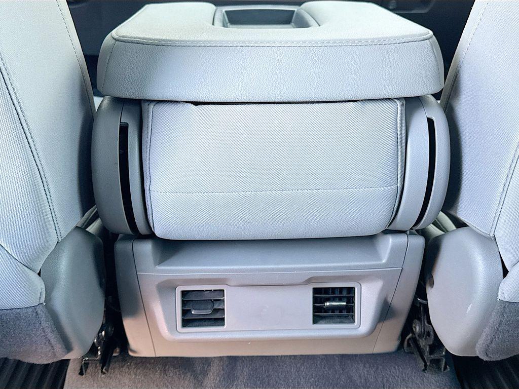 2024 Chevrolet Silverado 3500HD LT - Photo 27