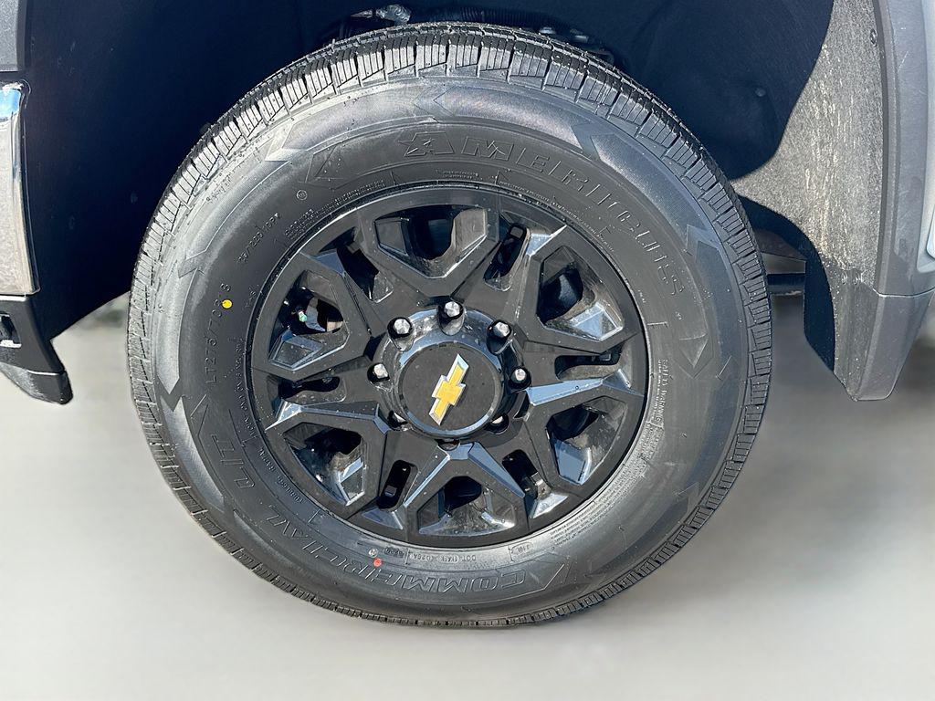 2024 Chevrolet Silverado 3500HD LT - Photo 33