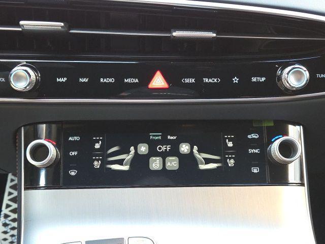 2026 Genesis GV70 3.5T Sport Advanced