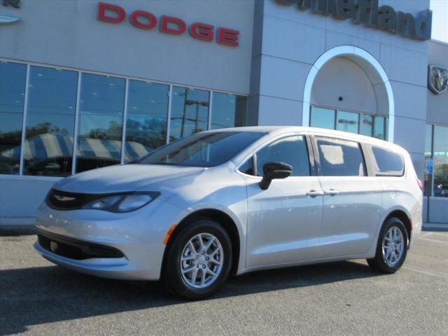 2026 Chrysler Voyager VOYAGER LX