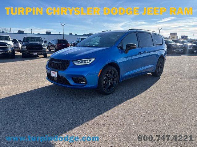 2026 Chrysler Pacifica PACIFICA SELECT AWD