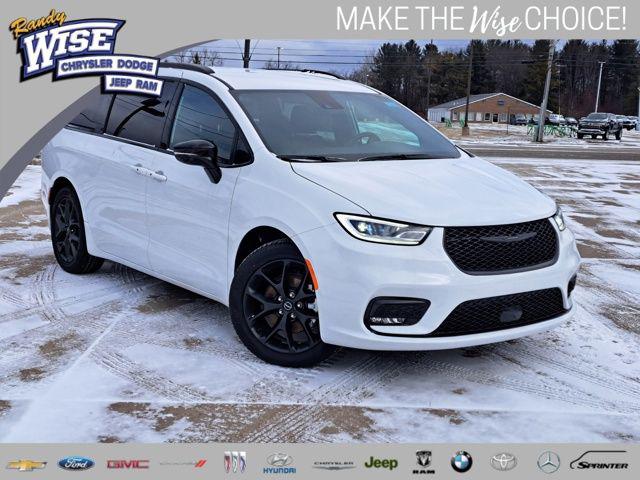 2026 Chrysler Pacifica Select for sale in Clio, MI