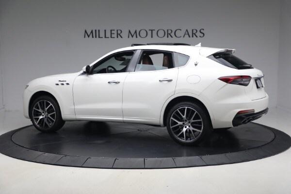 2022 Maserati Levante Modena