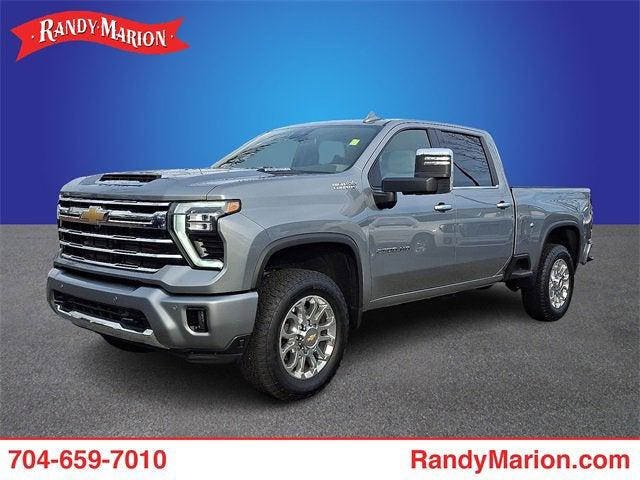 2025 Chevrolet Silverado 2500HD 4WD Crew Cab Standard Bed LTZ