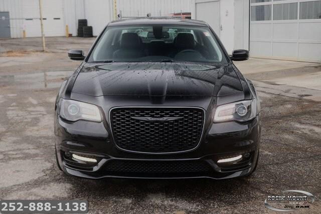 2022 Chrysler 300 Touring L