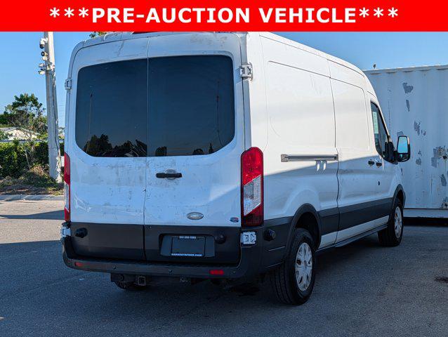 2015 Ford Transit 148 WB Medium Roof Cargo