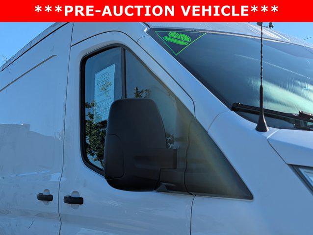 2015 Ford Transit 148 WB Medium Roof Cargo