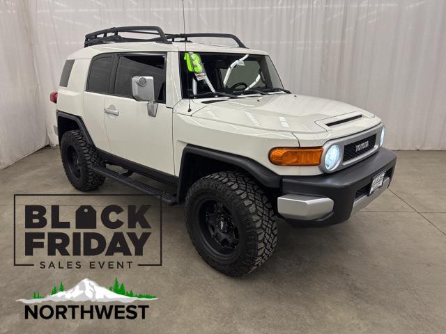 2013 Toyota FJ Cruiser Base 2013 Toyota FJ Cruiser Base