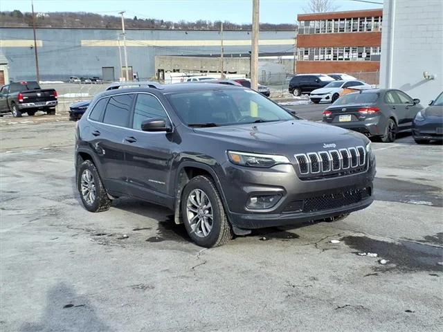 2020 Jeep Cherokee Latitude Plus 4X4 2020 Jeep Cherokee Latitude Plus 4X4