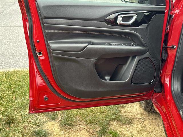 2022 Jeep Compass (RED) Edition 4x4 2022 Jeep Compass (RED) Edition 4x4