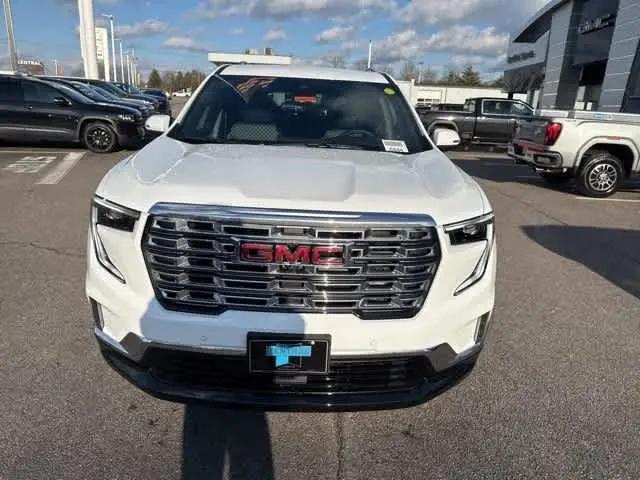 2026 GMC Acadia Denali AWD
