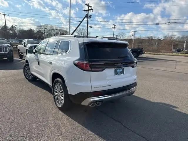 2026 GMC Acadia Denali AWD
