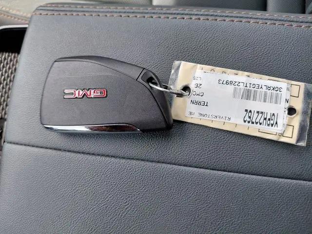 2026 GMC Terrain AWD AT4