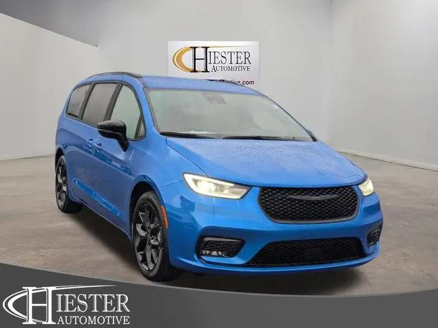 2026 Chrysler Pacifica Select for sale in Sanford, NC