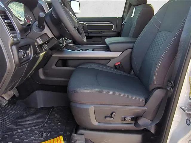 2026 Ram 3500 Big Horn Crew Cab 4x4 8' Box