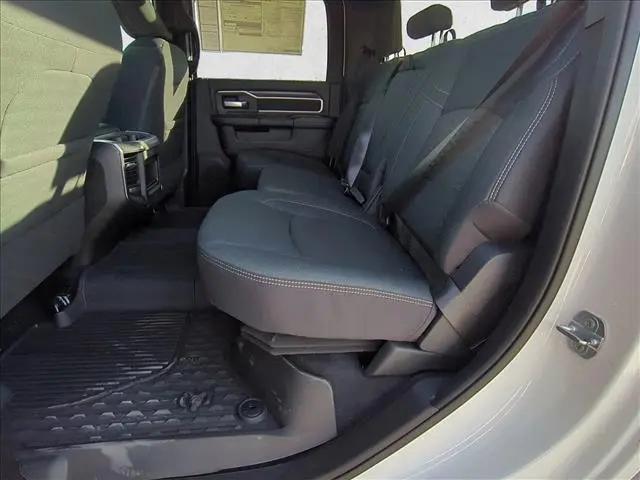 2026 Ram 3500 Big Horn Crew Cab 4x4 8' Box