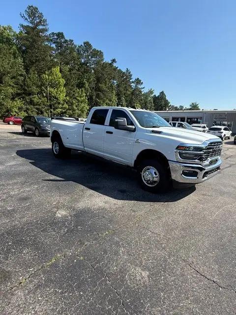 2026 Ram 3500 Tradesman Crew Cab 4x4 8' Box