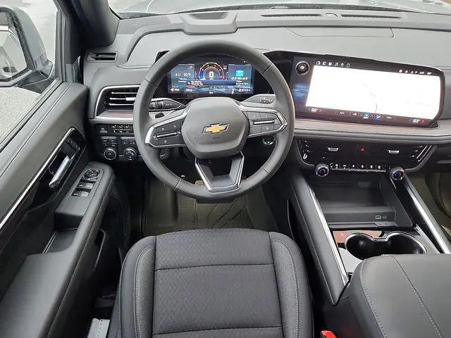 2026 Chevrolet Suburban LS, 4WD