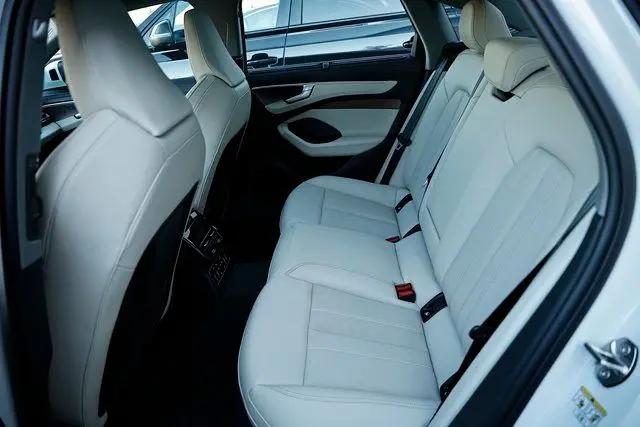2026 Audi A6 Premium Plus quattro S tronic