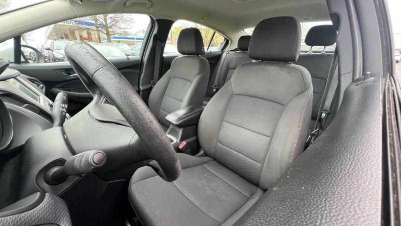 2017 Chevrolet Cruze LS Auto