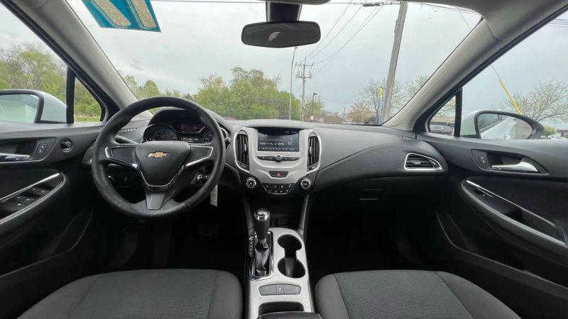2017 Chevrolet Cruze LS Auto