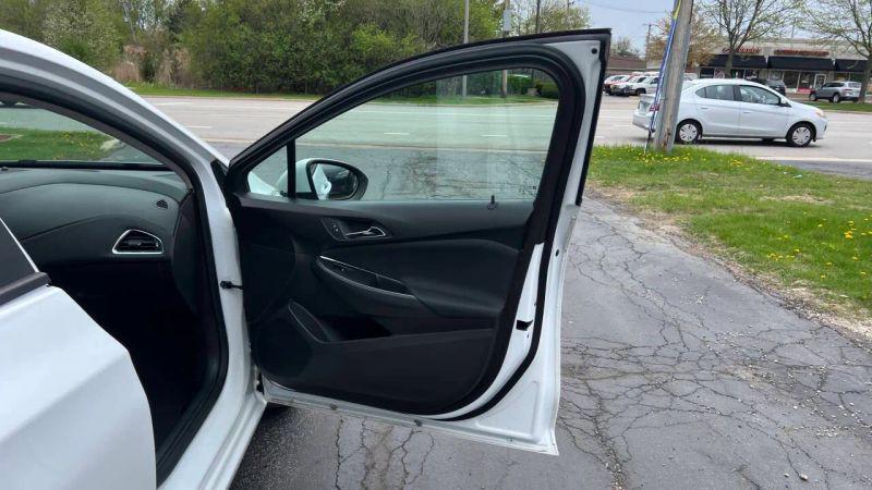 2017 Chevrolet Cruze LS Auto