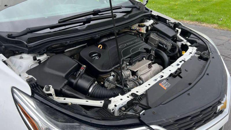2017 Chevrolet Cruze LS Auto