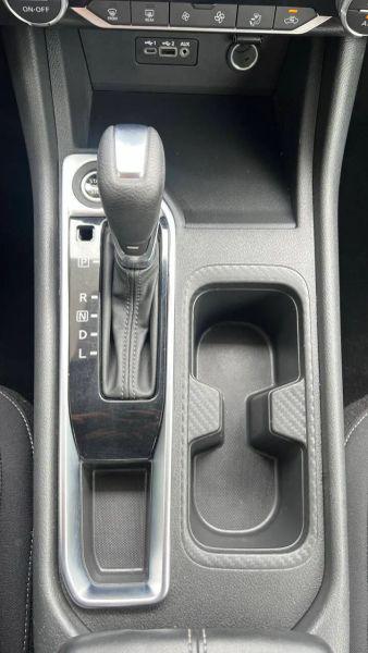 2022 Nissan Sentra SV Xtronic CVT