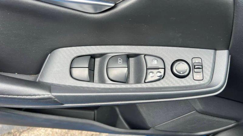 2022 Nissan Sentra SV Xtronic CVT