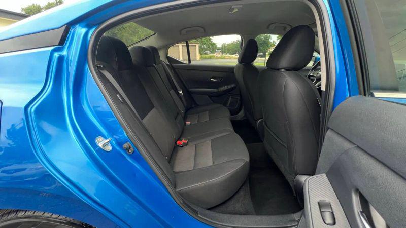 2022 Nissan Sentra SV Xtronic CVT