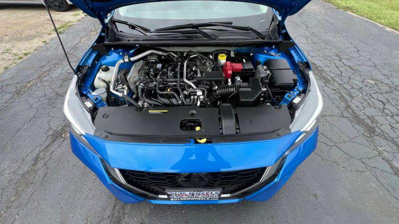 2022 Nissan Sentra SV Xtronic CVT