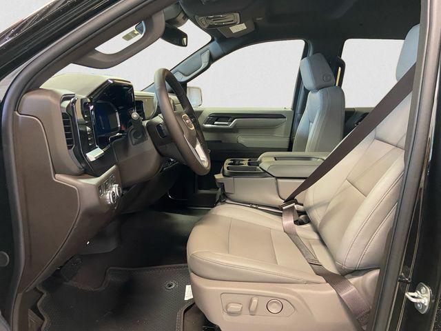 2026 GMC Sierra 1500 Crew Cab, Short Bed, SLT, 4WD