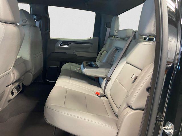 2026 GMC Sierra 1500 Crew Cab, Short Bed, SLT, 4WD