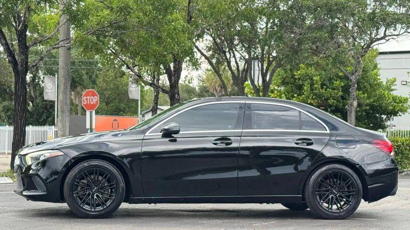 2019 Mercedes-Benz A 220 A 220