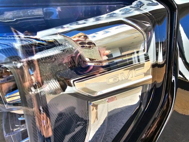 2024 GMC Yukon 4WD Denali Ultimate