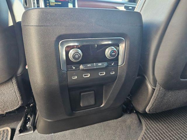 2024 GMC Yukon 4WD Denali Ultimate