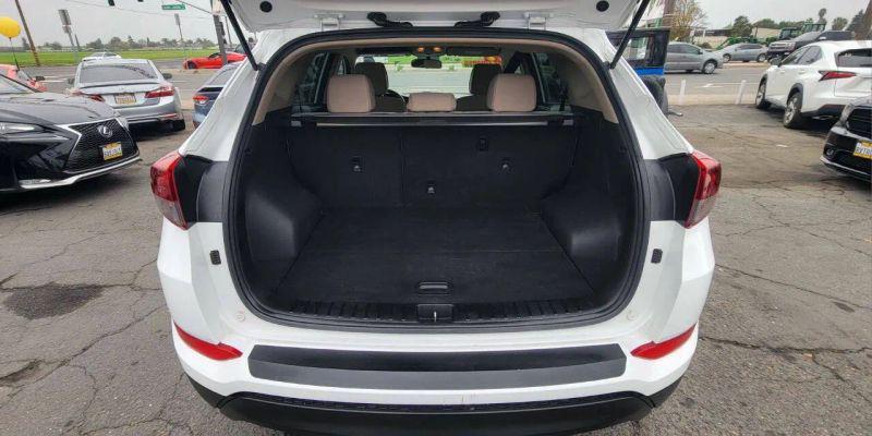 2017 Hyundai Tucson SE